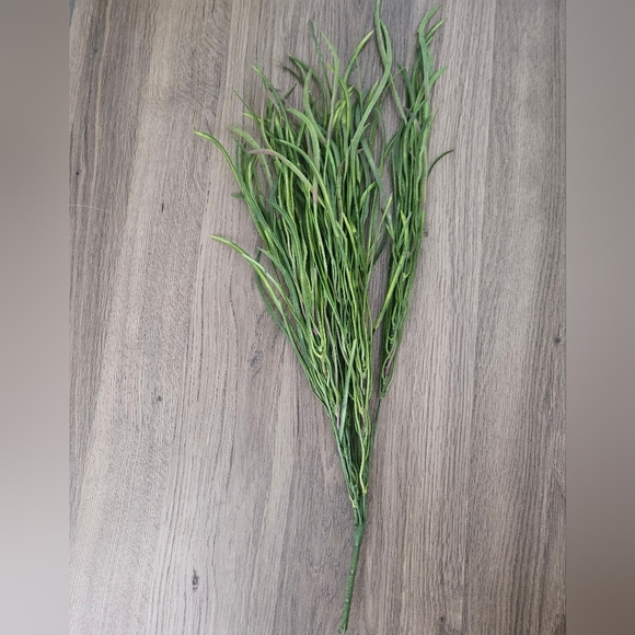 Artificial Greenery Stems Set Of 3 Stems - Picture 4 of 7